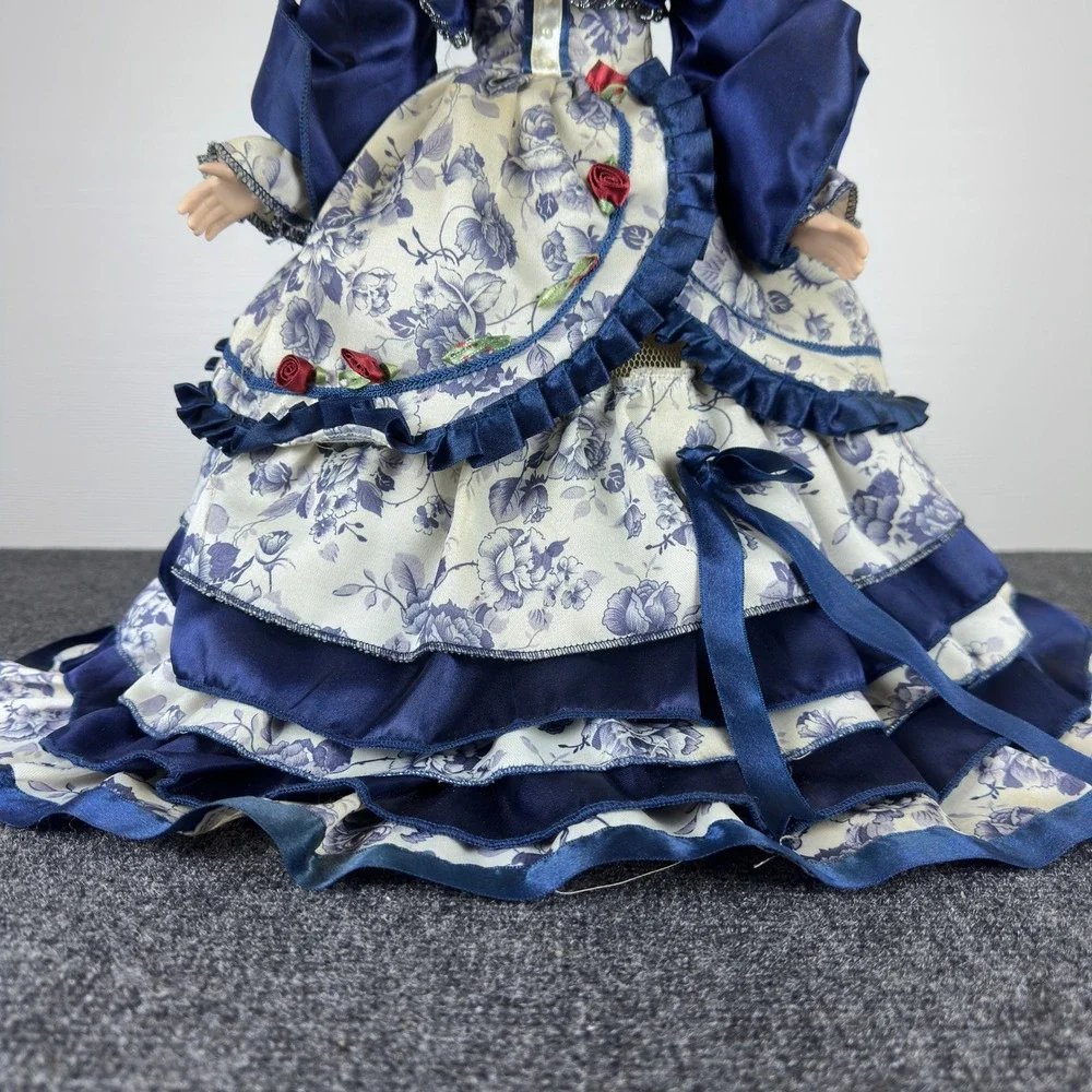 DanDee Collectors Choice Porcelain‎ Doll Victorian Blue Floral Gown 22 Inch